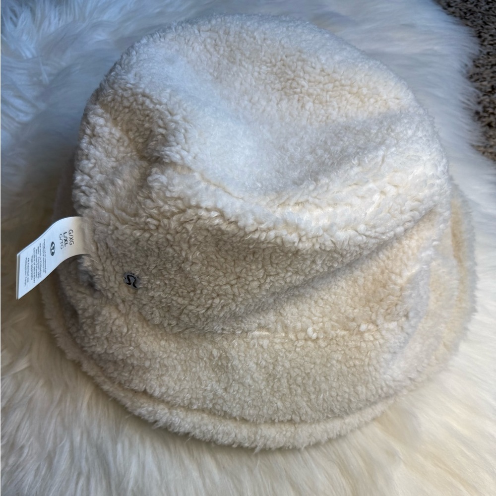 Lululemon Boucle Fleece Reversible Bucket Hat NWT CBRO/LTIV Size L/XL - Picture 4 of 5